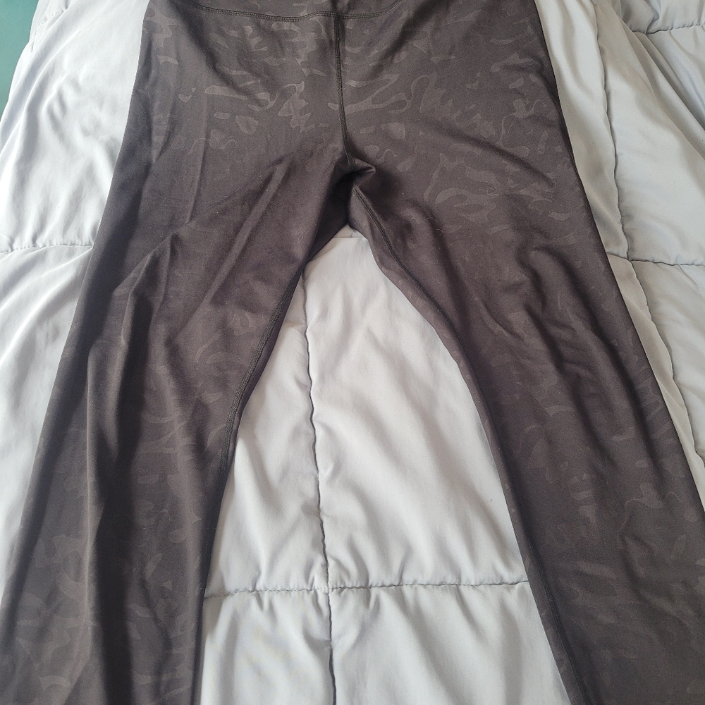 Zyia subtle camo light and tights!